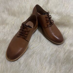Clarks Men's Tan Leather Oxfords